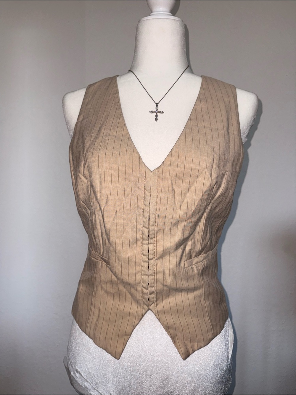 149. House of Harlow 1960 Tan Pinstripe V-Neck Bodysuit Top